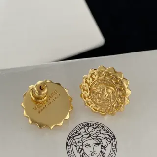 Versace Medusa 金色 Medallion 扇形边耳环