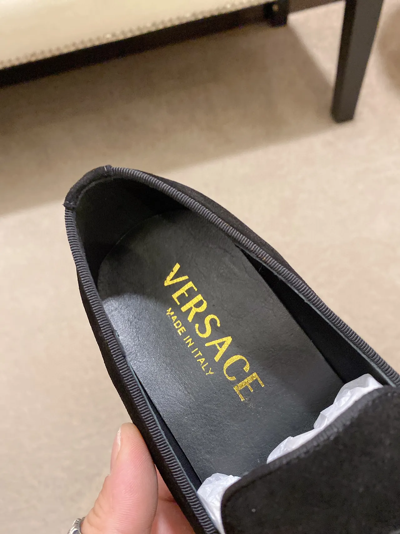 Versace Medusa Loafer Mocassim Preto de Veludo Bordado a Ouro Mocassim 5