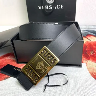 Versace Odissea काला सोना स्मूथ स्ट्रैप आयताकार बकिल चमड़े का पट्टा