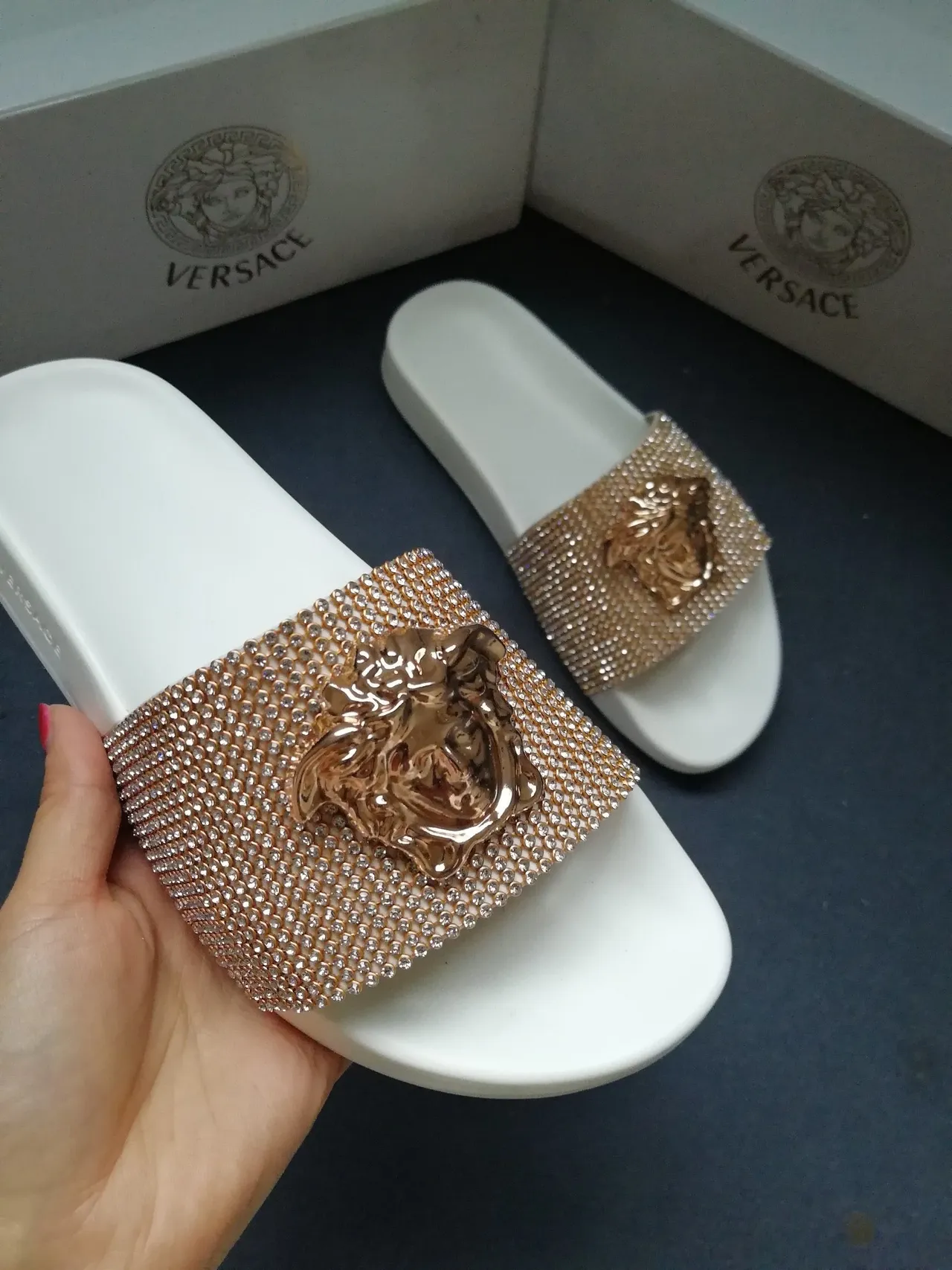 Versace Odissea Blanc Or Crystal-Pavé Sangle Medusa Head Chaussons 2
