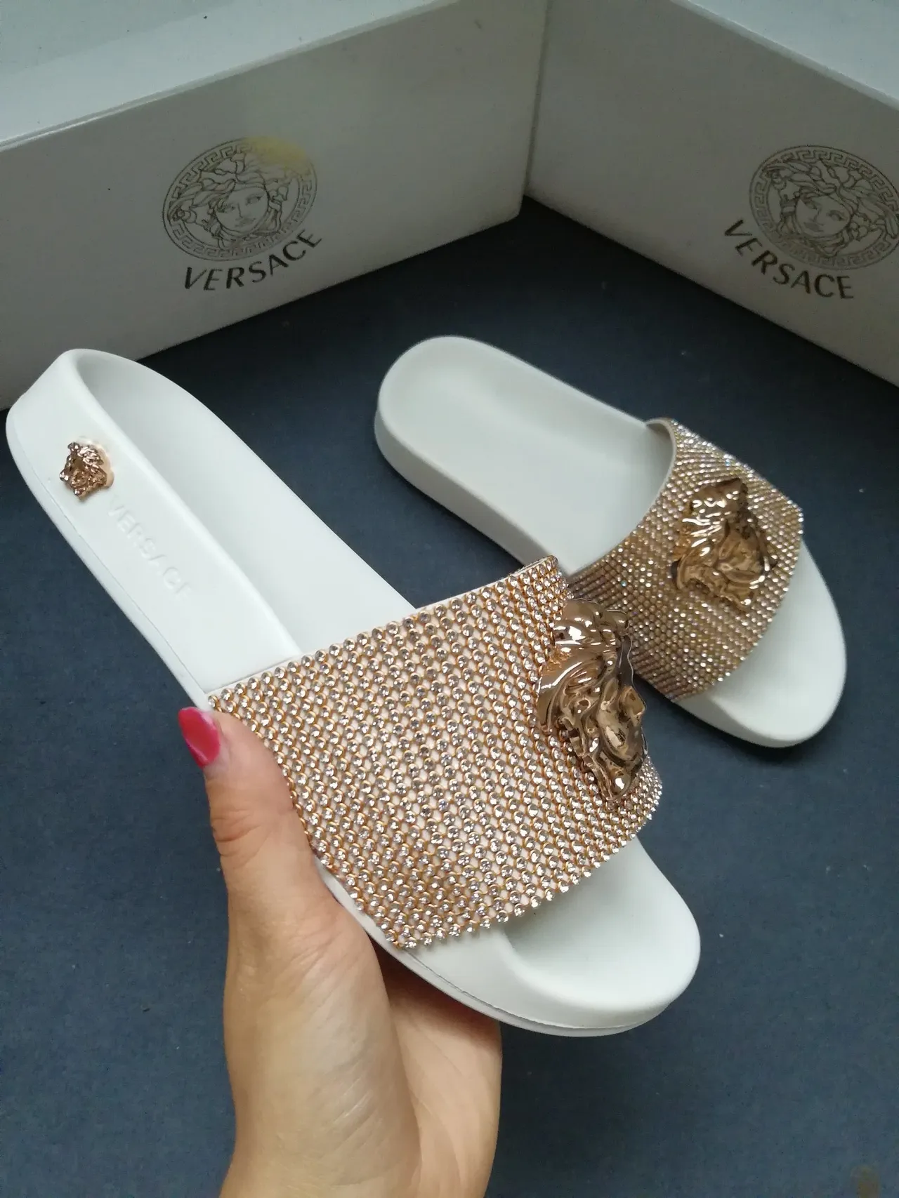 Versace Odissea Blanc Or Crystal-Pavé Sangle Medusa Head Chaussons 3