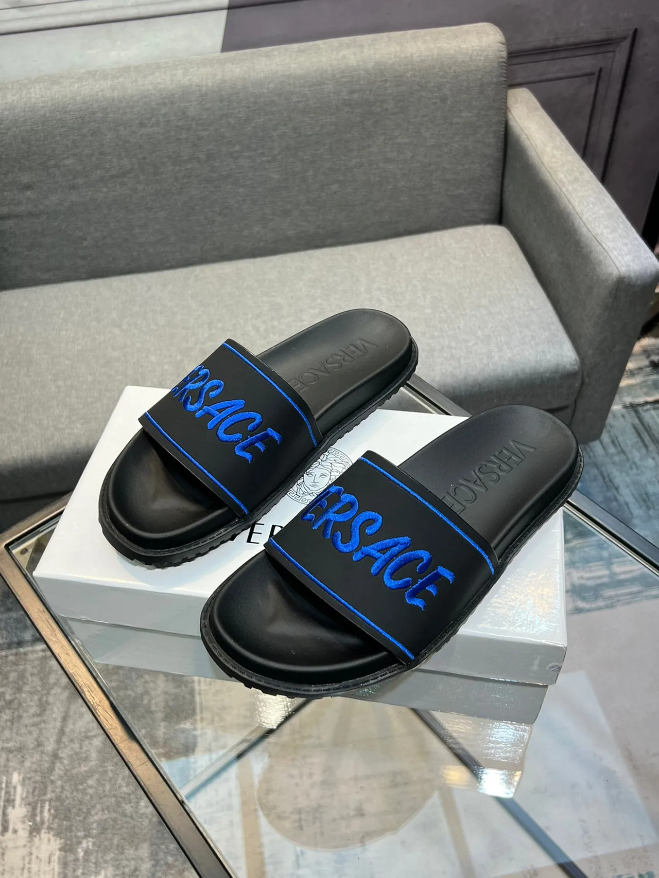 Versace Slide Noir Bleu Logo Brodé Contraste Piping Sandales 3