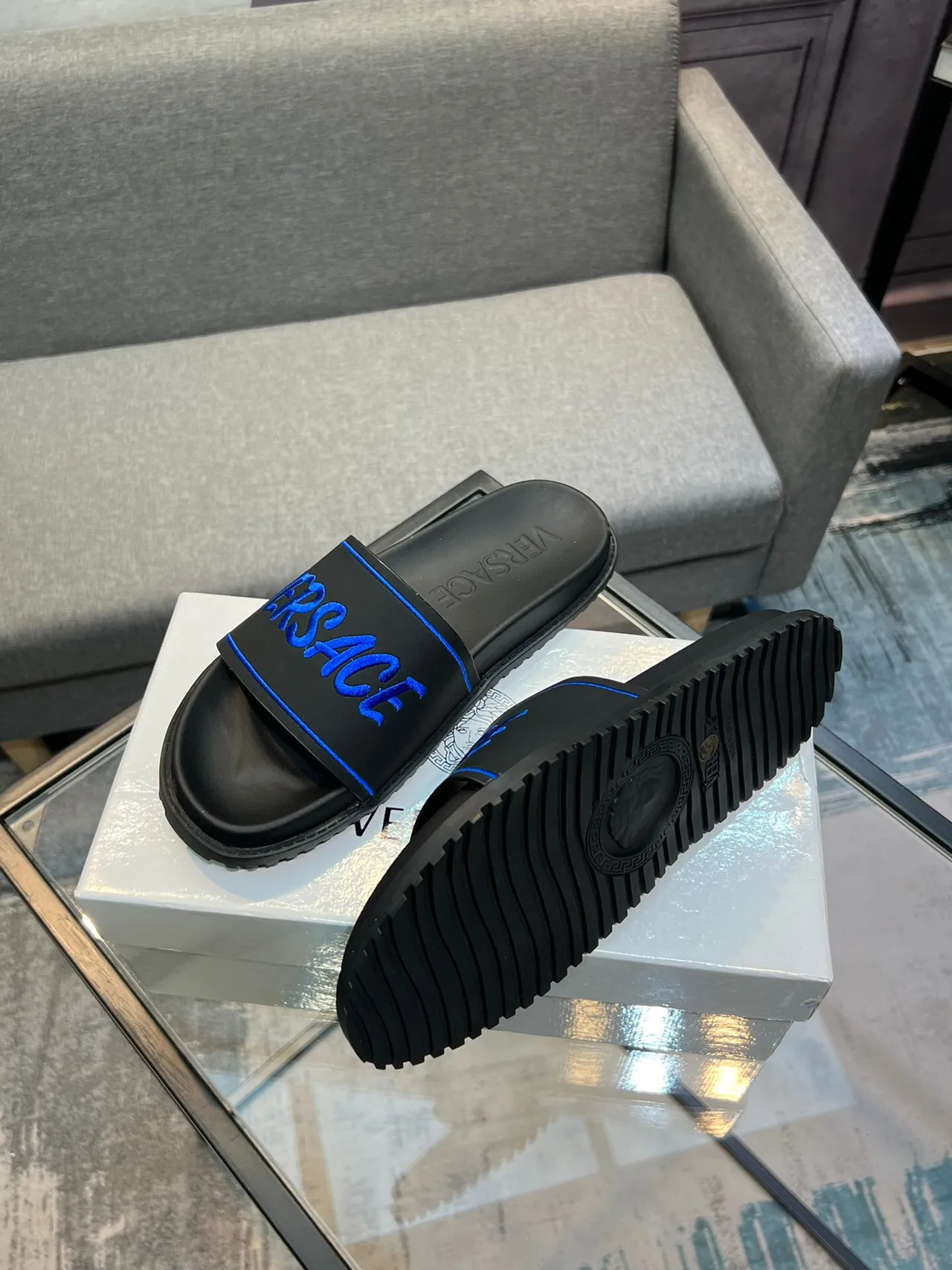 Versace Slide Noir Bleu Logo Brodé Contraste Piping Sandales 4