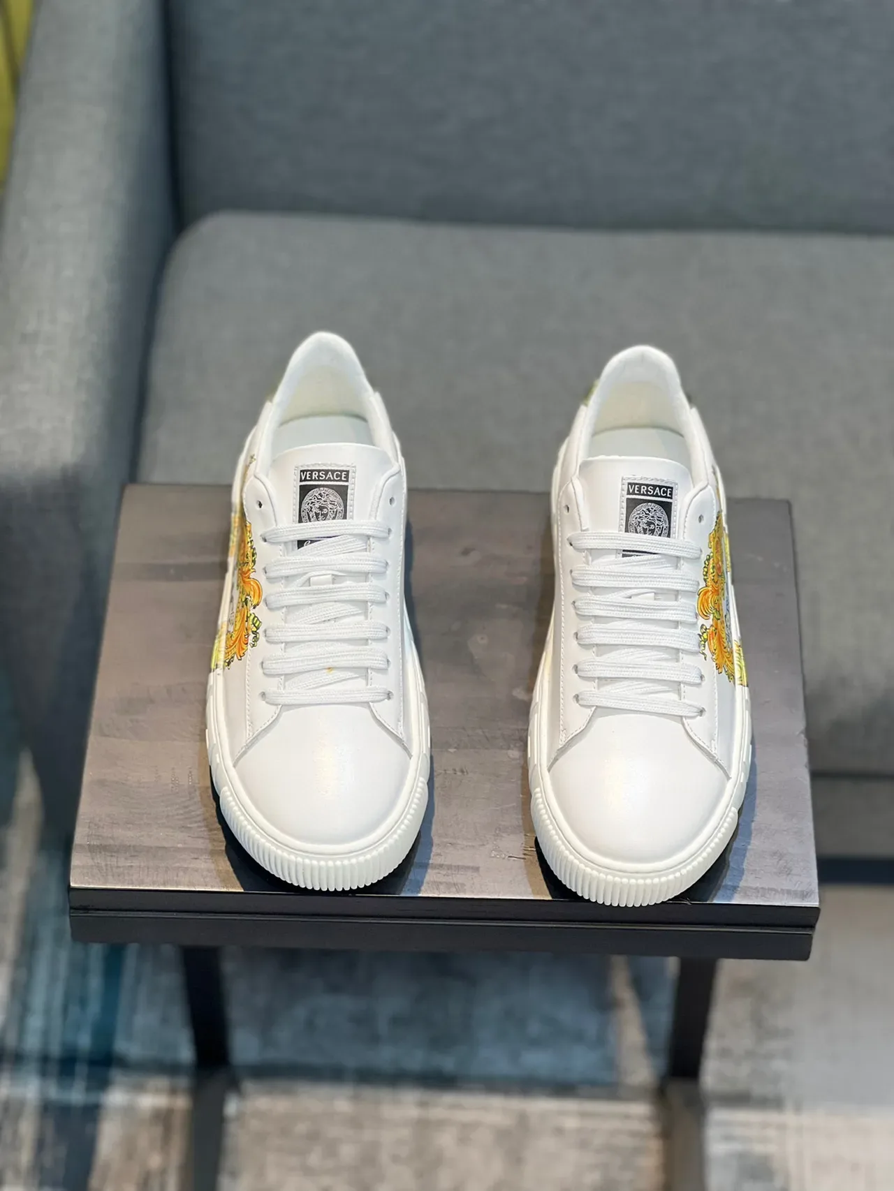 Versace White Gold Tênis Lifestyle de Boca Baixa com Solado de Plataforma 7
