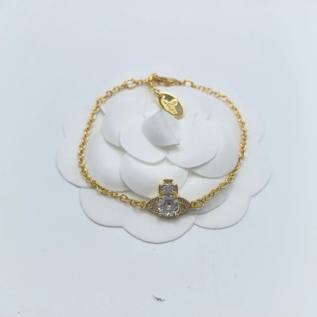 Vivienne Westwood Orbe et Croix Bracelets de Cristal 4