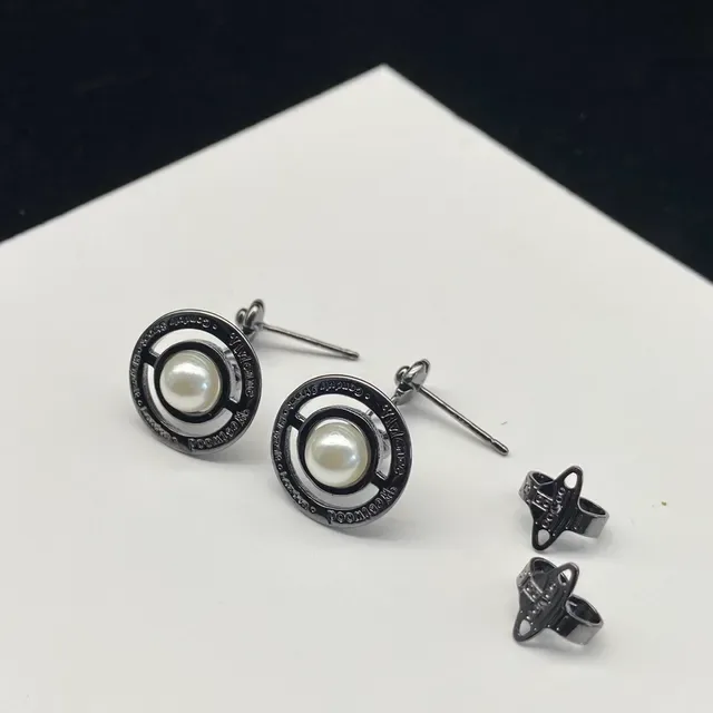 Vivienne Westwood Orb Pearl Black Gold Metallic Frame Central Cultured Earrings 4