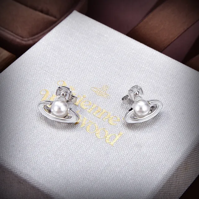 Vivienne Westwood Boucles d'Oreilles Perles Sphériques Cadre Or Argent Centrales Cultivées 2