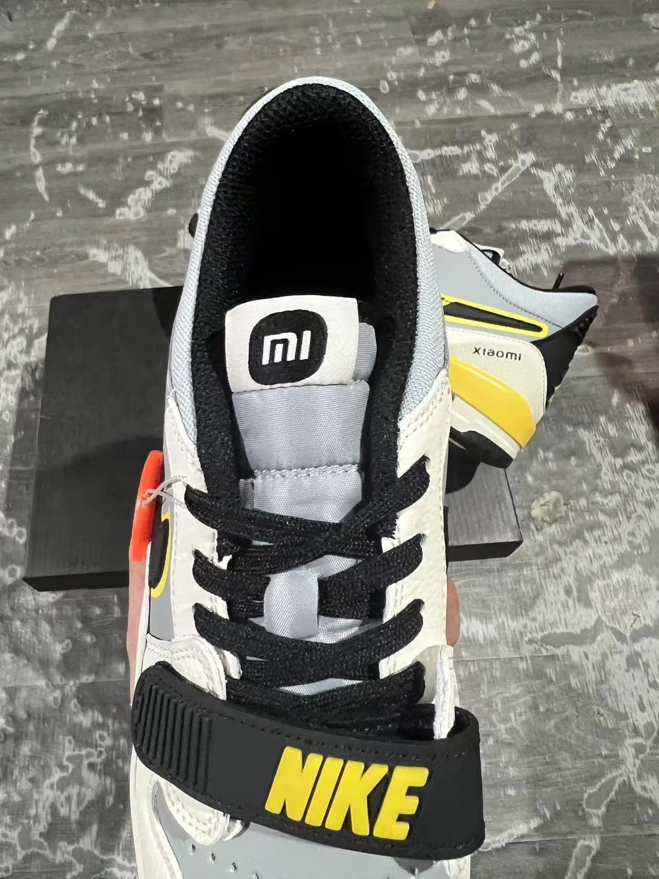 Xiaomi Tênis Brancos Amarelos Em Camadas Sintético/Malha Superior Visível Unidade Ar 4