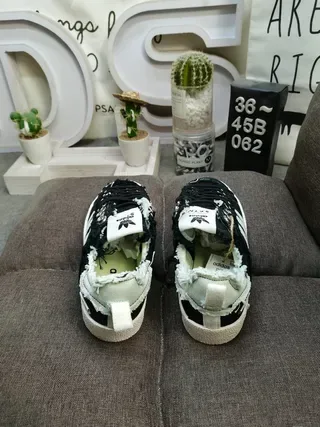 Adidas Army Green Black Distressed Frayed Textile Deconstructed Overlay Lifestyle Sneakers 18