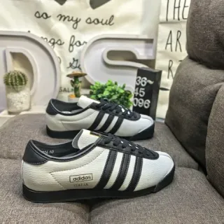 Adidas भूरा काला चमड़े का ऊपरी भाग तीन स्ट्राइप साइड पैनल लाइफस्टाइल स्नीकर्स