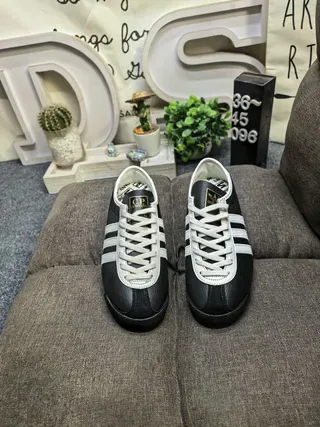Adidas Beige Black Leather Upper Three-Stripe Side Panel Lifestyle Sneakers 20