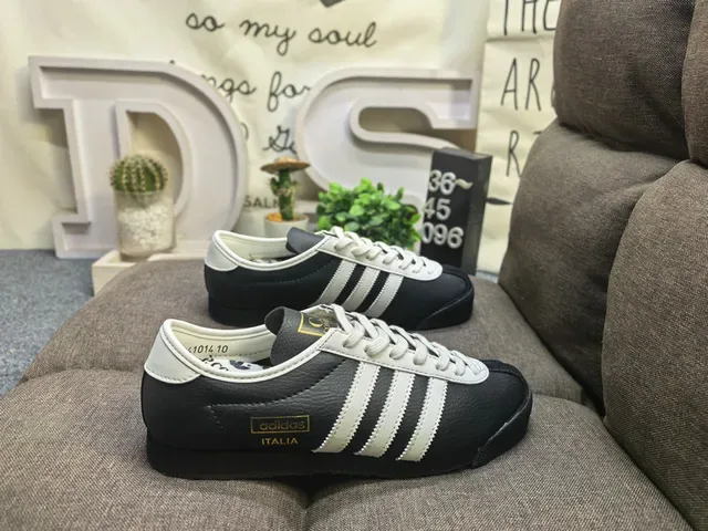 Adidas Beige Black Leather Upper Three-Stripe Side Panel Lifestyle Sneakers 21
