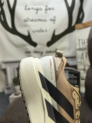 Adidas Beige Black Thick Sculpted Midsole Engineered Mesh Upper Lifestyle Sneakers 3