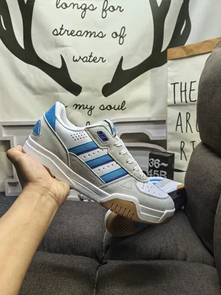 Adidas Beige Blue Low-Top Perforated Toe Lifestyle Sneakers 5