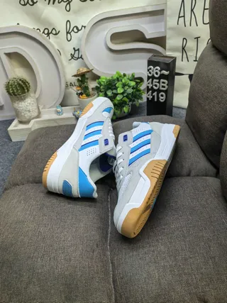 Adidas Beige Blue Low-Top Perforated Toe Lifestyle Sneakers 6