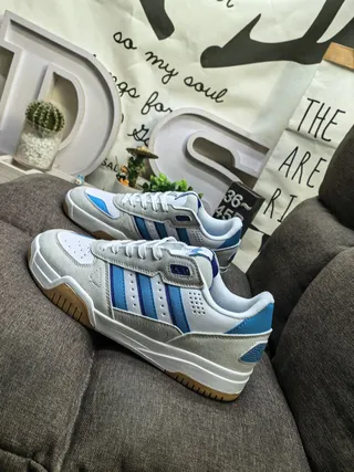 Adidas Beige Blue Low-Top Perforated Toe Lifestyle Sneakers 7