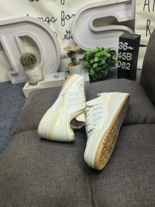 Adidas Beige Gray Low-Top Padded Collar Lifestyle Sneakers 6