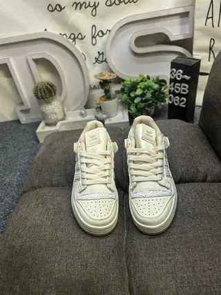 Adidas Beige Gray Low-Top Padded Collar Lifestyle Sneakers 10