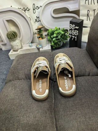 Adidas Beige White Lace-Up Mule Suede-Mesh Upper Lifestyle Sneakers 8