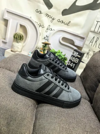 Adidas Beige Yellow Low-Top Three-Stripe Side Panel Lifestyle Sneakers 9