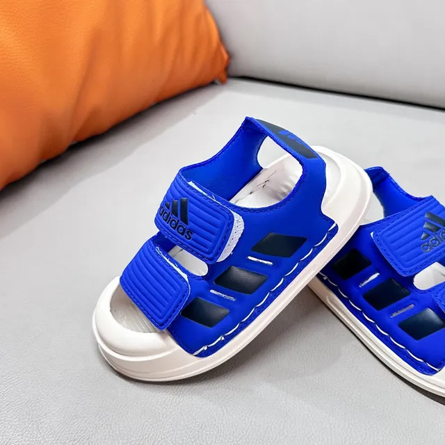 Adidas Sandales casual pour enfants noir et blanc à deux sangles Velcro 11