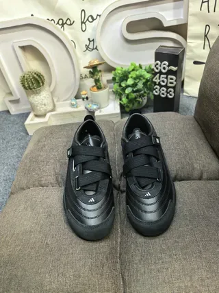 Adidas Black Velcro Strap Closure Perforated Toe Box Lifestyle Sneakers 10