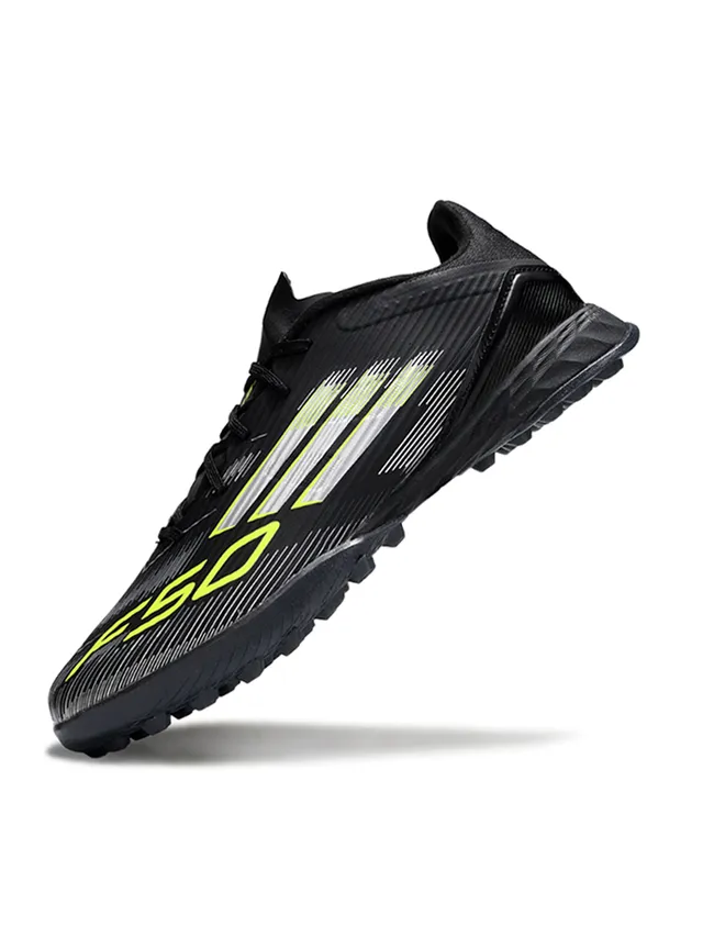 Adidas Chaussures de football turf noir jaune à coupe basse upper synthétique overlay texturé avec relief 7