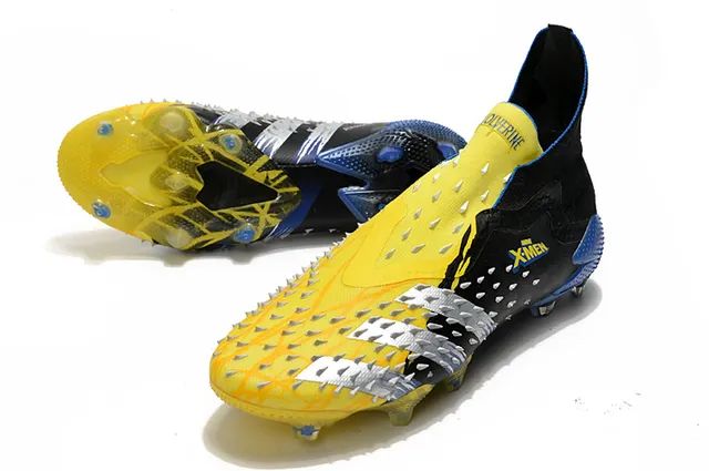 Adidas Sapatos de futebol preto e amarelo com overlay de anteiro com espigões, colar tipo meia, para terreno firme 6