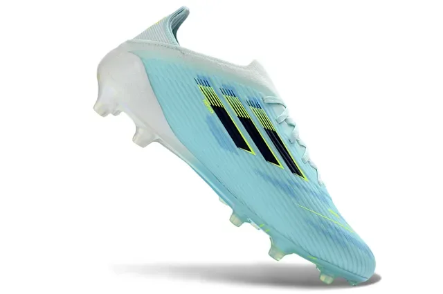 Adidas أحذية كرة القدم الزرقاء الشفافة مع الوجه العلوي من التنسج الشفاف وأشكالة غير متماثلة أرضية صلبة 11