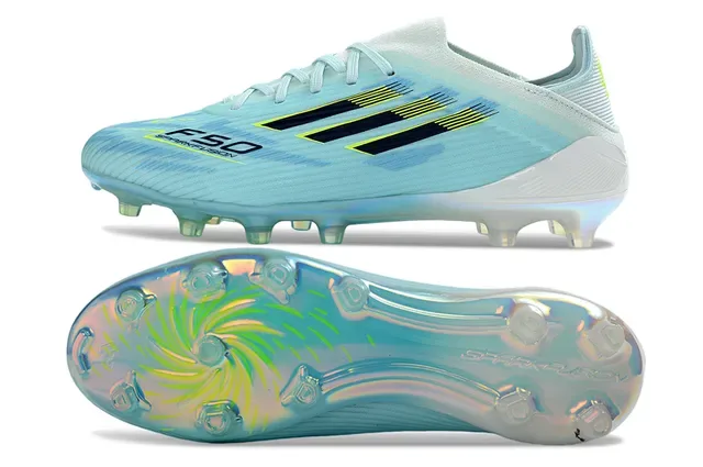Adidas أحذية كرة القدم الزرقاء الشفافة مع الوجه العلوي من التنسج الشفاف وأشكالة غير متماثلة أرضية صلبة 16