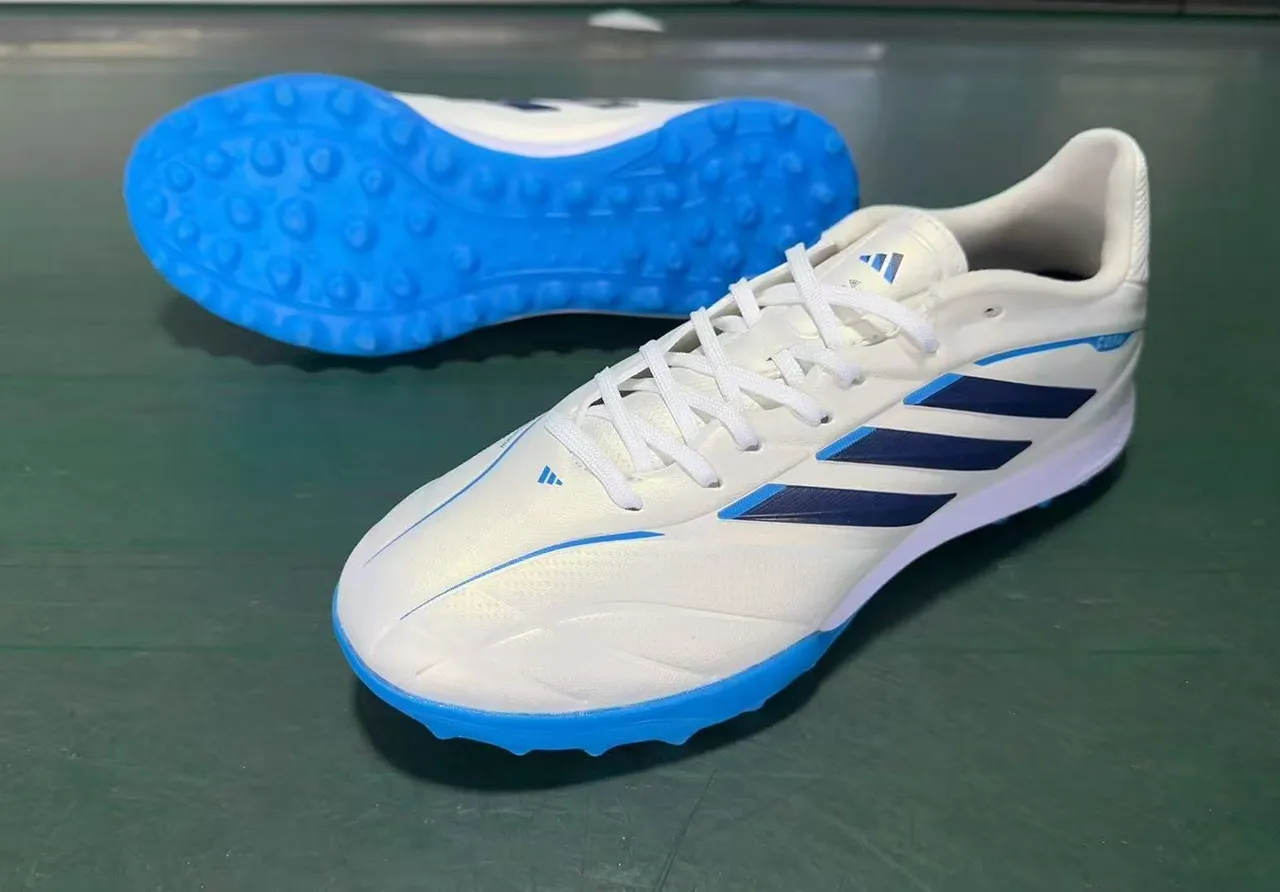 Adidas Copa White Blue Low-Cut Synthetic Upper Three-Stripe Side Panel Turf Soccer Shoes 8