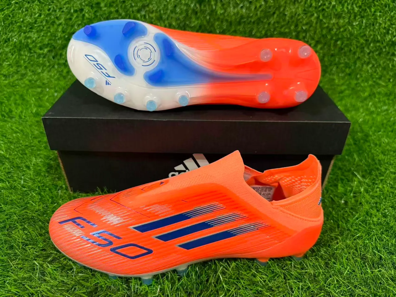 Adidas F50 কমলা এবং নীল দৃঢ় মাটির ফুটবল জুতো 6
