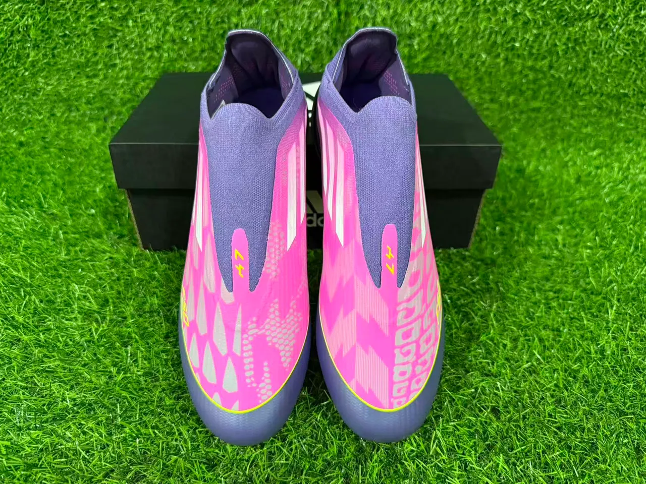 Adidas F50 বেগুনি গোলাপি নিওন ইরিডিসেন্ট Firm-Ground ফুটবল জুতা 5
