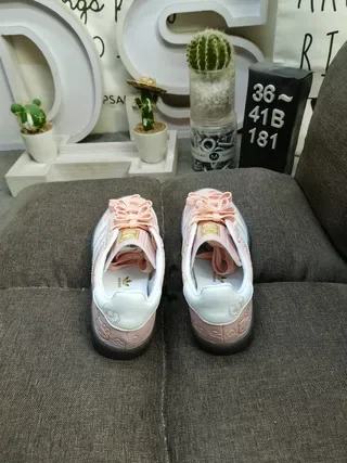 Adidas Gazelle Red and White Lifestyle Sneakers 18