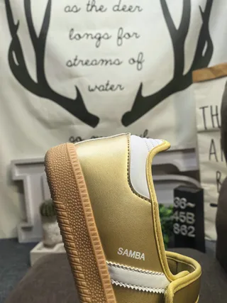 Adidas Tênis Lifestyle Ouro Branco Sem Cadarços Sola de Borracha 3