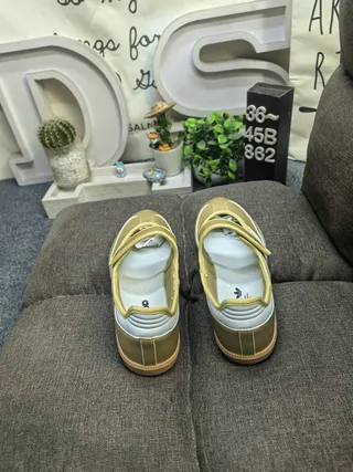 Adidas Tênis Lifestyle Ouro Branco Sem Cadarços Sola de Borracha 8