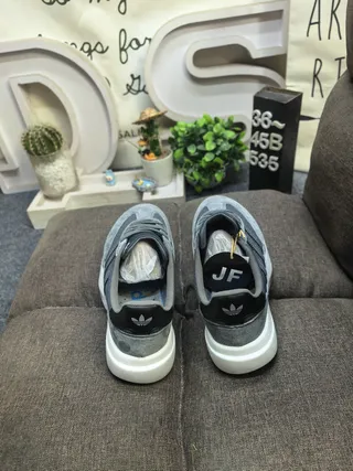 Adidas Gray Black Platform Sole Three-Stripe Side Panel Chunky Sneakers 8
