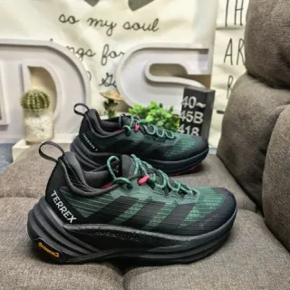 Adidas Vert Noir Silhouette GORE-TEX Imperméable Supérieur Chaussures de course