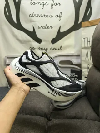 Adidas Hyperboost White Black Lifestyle Sneakers 5