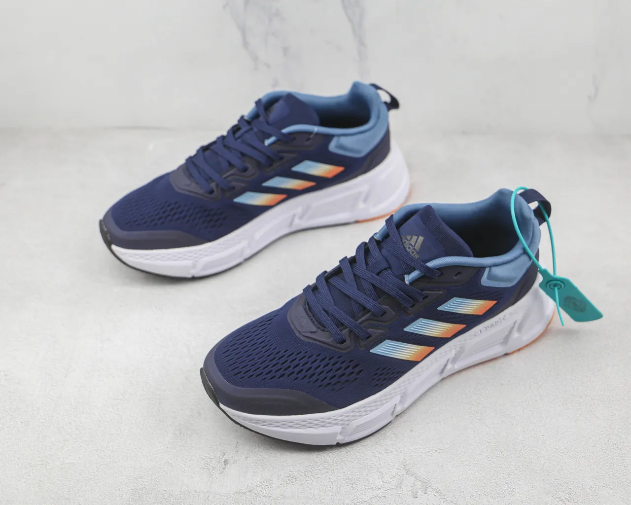 Adidas Navy Blue Engineered Mesh Upper Gradient Three-Stripe Branding Running Shoes 4