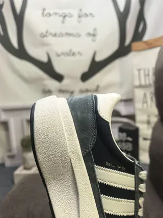 Adidas Navy White Platform Sole Suede-Mesh Upper Lifestyle Sneakers 23