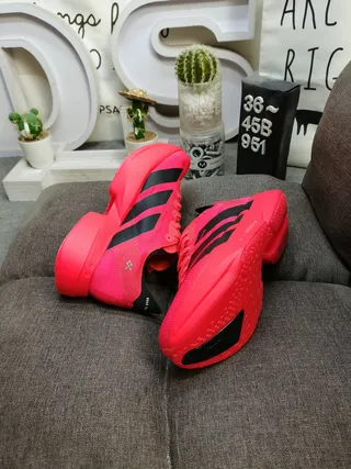 Adidas Pink Black Low-Top Engineered Mesh Upper Running Shoes 6