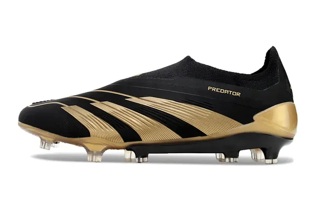 Adidas Predator Preto e Dourado Chuteiras para Superfície Firme 7