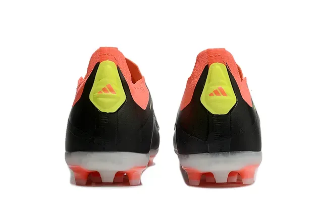 Adidas Predator Noir et Orange Upper Synthétique Panneau Latéral Trois Rayures Firm-Ground Chaussures de Football 4