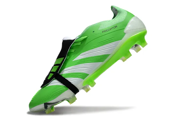 Adidas Predator Green White Low-Cut Synthetic Upper Three-Stripe Midfoot Overlay Firm-Ground Soccer Shoes 3