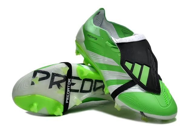 Adidas Predator Green White Low-Cut Synthetic Upper Three-Stripe Midfoot Overlay Firm-Ground Soccer Shoes 4