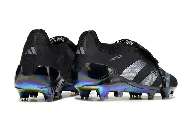 Adidas Predator Laceless Chaussures de football Noir Argent Iridescent Terre Firme 5