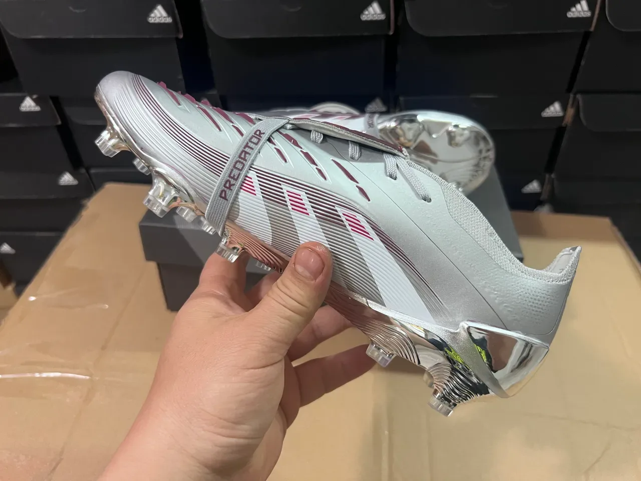 Adidas Predator Argent Violet Métallique Upper Synthétique Motif Ondulé Avant-Pied FG Chaussures de Football 7