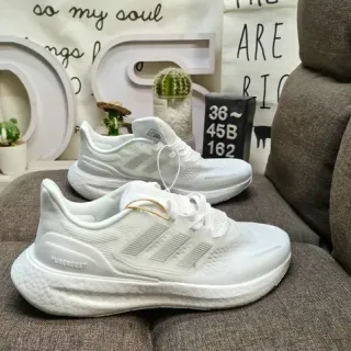 Adidas Pureboost सफेद बुनावट लाइफस्टाइल स्नीकर