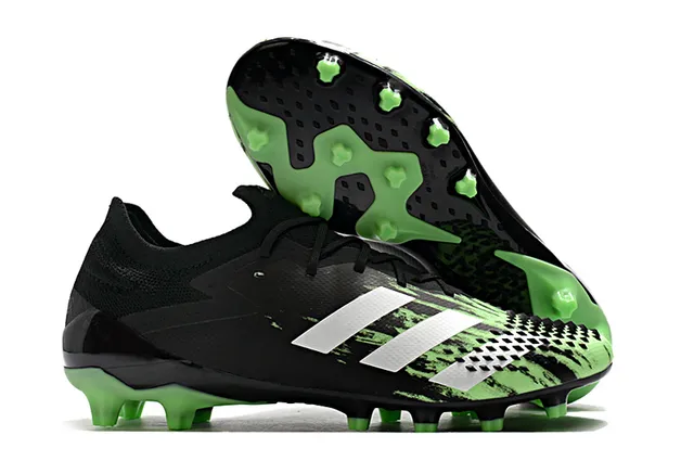 Adidas Rouge Noir Chaussures de Football à Empeine Basse, Ajustement Chaussette, Lacets Asymétriques et Semelle Firm-Ground 7